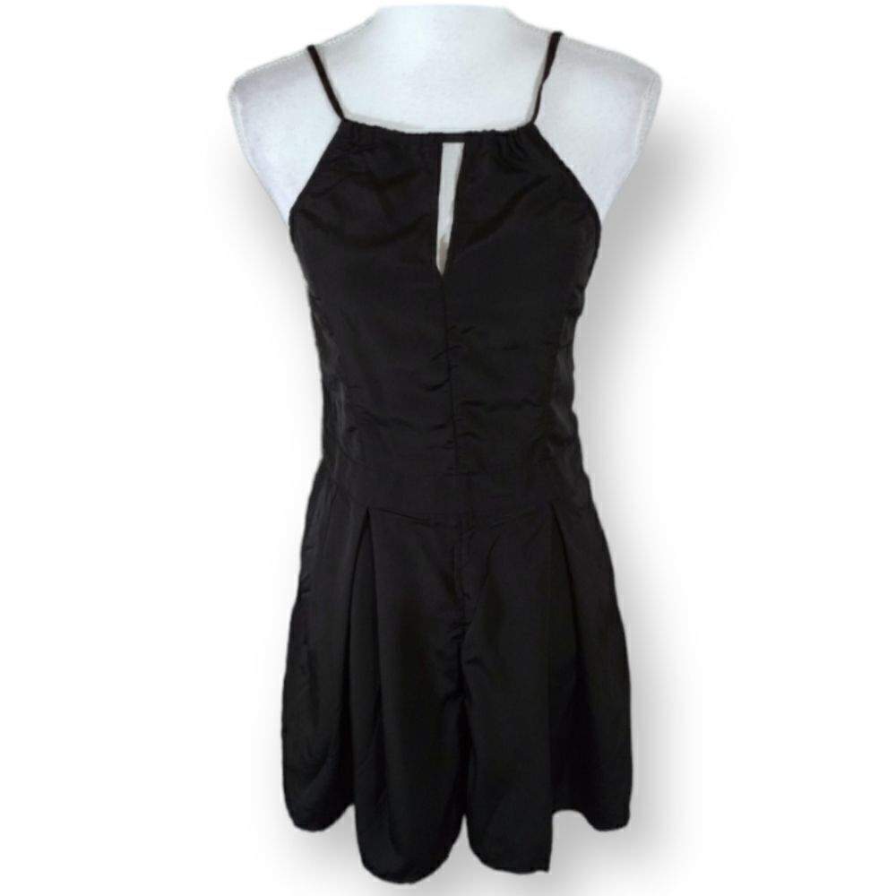 HOLLISTER BLACK ROMPER SZ.M NWT